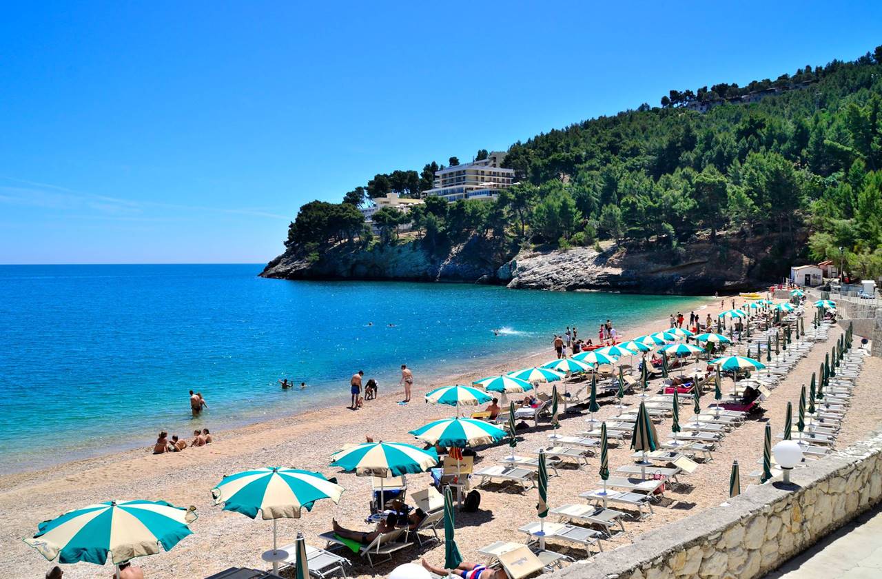 Pugnochiuso - Spiaggia 2.JPG